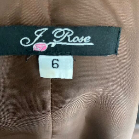 J Rose Brown Floral Appliqué Dress Suit - Picture 5 of 7
